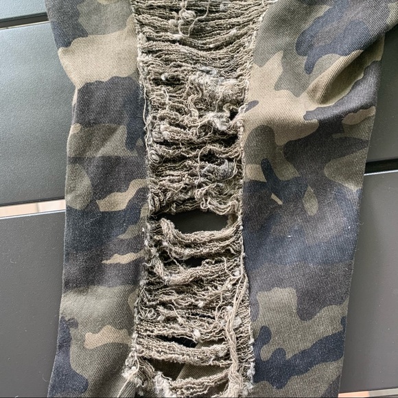 AMERICAN BAZI OLIVE GREEN BROWN CAMPO PRINT DOUBLE SIDED DISTRESSED SHORTS - Picture 11 of 13